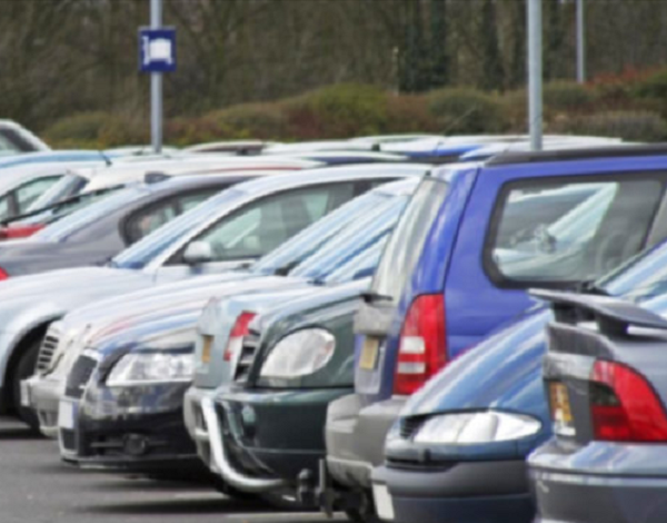 Кабмин запретил оборудовать места для парковки на тротуарах | Корабелов.ИНФО