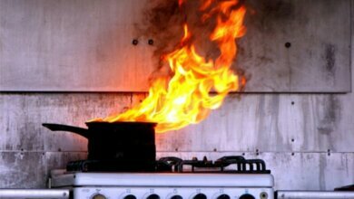 В Корабельном районе спасатели вывели из задымленной квартиры двух граждан | Корабелов.ИНФО