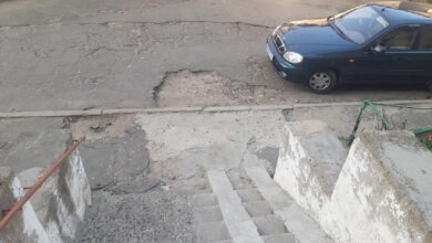 «Таксисты не хотят заезжать», - житель Корабельного района пожаловался на дорогу во дворе | Корабелов.ИНФО image 4