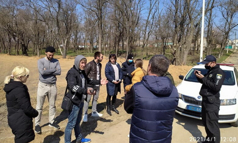 Хотят заявить о преступлении: экоинспекция вызвала полицию в парк «Богоявленский» | Корабелов.ИНФО image 1