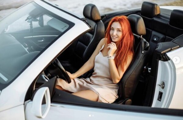Поменяла мамину «кроху» на кабриолет: николаевская экс-порноактриса Red Fox продает машину | Корабелов.ИНФО image 1