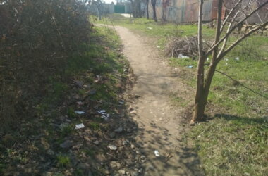 "Каждый год собираем подписи, и всё до одного места", - жители о бездорожье на улицах Корабельного (Фото) | Корабелов.ИНФО image 20