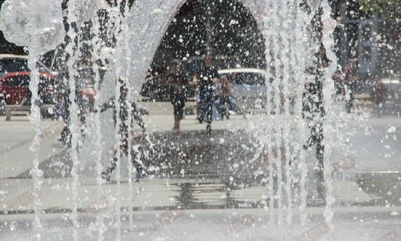 фонтаны у Николаевского горсовета