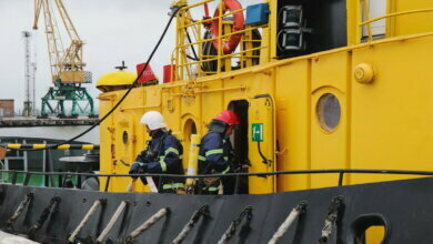 В порту "Ольвія" провели спільні тренування з гасіння умовної пожежі на судні | Корабелов.ИНФО image 3