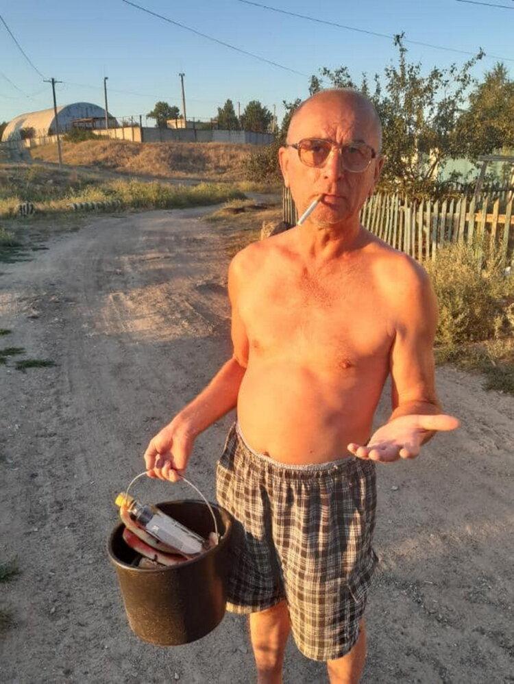 "Слабоумие этих особей поражает": опубликованы фото жителей Корабельного района, устроивших мусорную свалку | Корабелов.ИНФО image 4