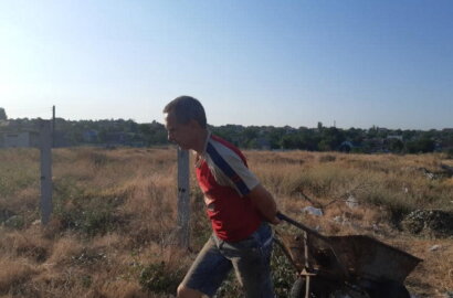 "Слабоумие этих особей поражает": опубликованы фото жителей Корабельного района, устроивших мусорную свалку | Корабелов.ИНФО image 6