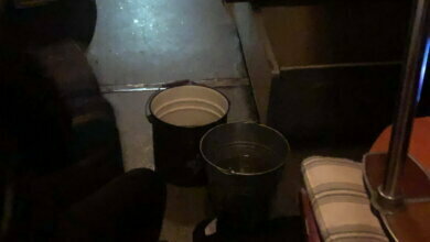 Пассажиров поезда "Киев-Николаев" заливало дождем в вагоне (Видео) | Корабелов.ИНФО