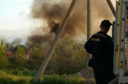Пожар вблизи жилого сектора в Корабельном районе (Видео) | Корабелов.ИНФО image 2
