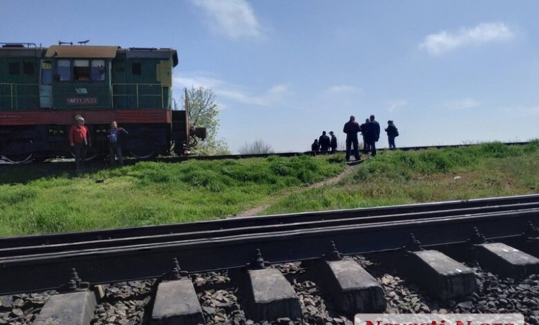 В Николаеве под колесами поезда погиб человек | Корабелов.ИНФО image 1