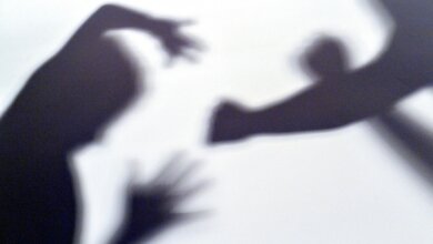 Жителю Николаевской области, который издевался над женой и дочерью, вынесли приговор | Корабелов.ИНФО