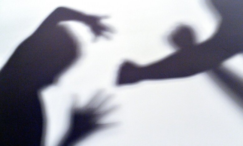 Жителю Николаевской области, который издевался над женой и дочерью, вынесли приговор | Корабелов.ИНФО