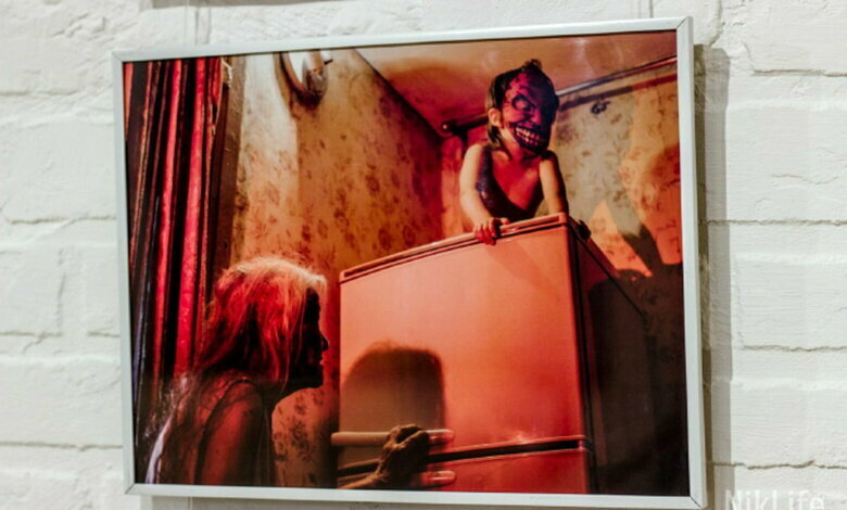 Порнография? Бдительная женщина вызвала полицию на выставку в Николаеве (Фото 18+) | Корабелов.ИНФО image 1