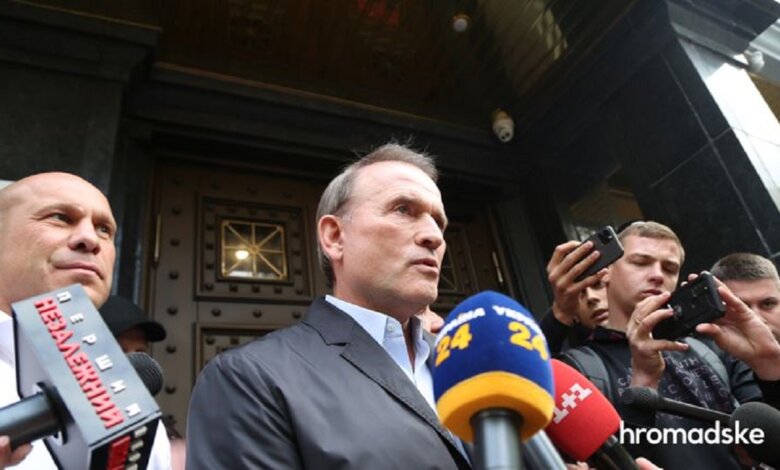 Медведчук прибыл в Офис генпрокурора, чтобы получить подозрение в госизмене (Видео) | Корабелов.ИНФО