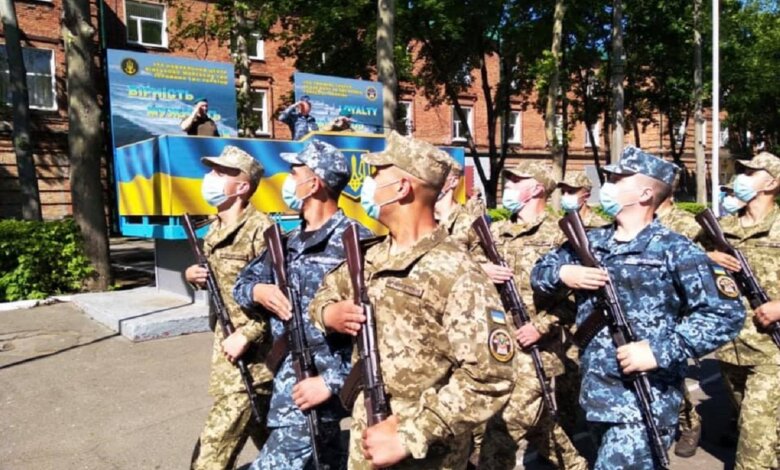 В Николаеве на верность украинскому народу присягнули более 165 матросов-«срочников» | Корабелов.ИНФО