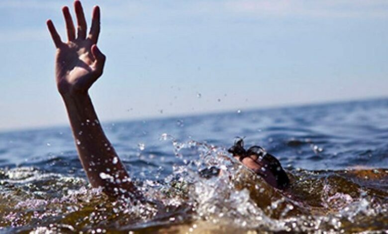 спасли мужчину на воде