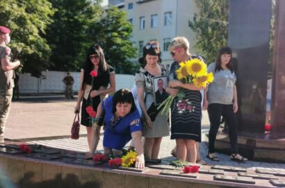 возложение цветов