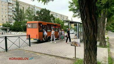 1 маршрут, остановка "Универсам" в Николаеве