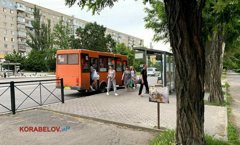 1 маршрут, остановка "Универсам" в Николаеве