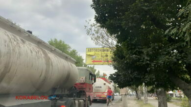 Фуры в Корабельном районе на пр. Богоявленском (в сторону портов)