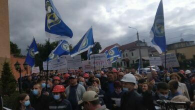 пикет под судом