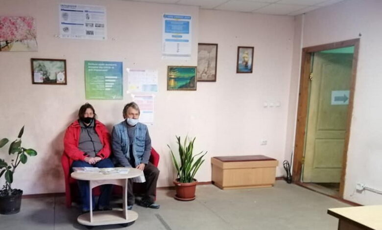 Посетители Центра вакцинации в Корабельном районе г. Николаева