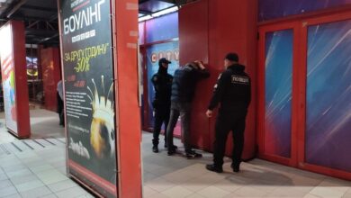 предотвращение драки в боулинг-кафе