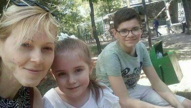 Вита Николаева с детьми