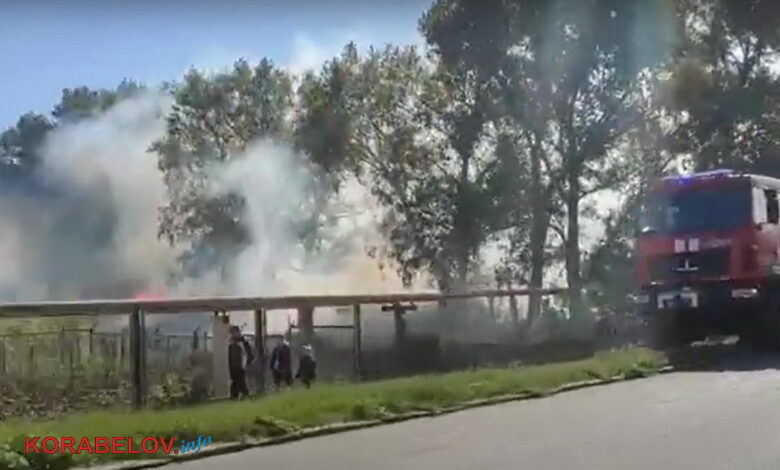 пожар на открытой территории в Корабельном районе Николаева (возле ул. Торговой)