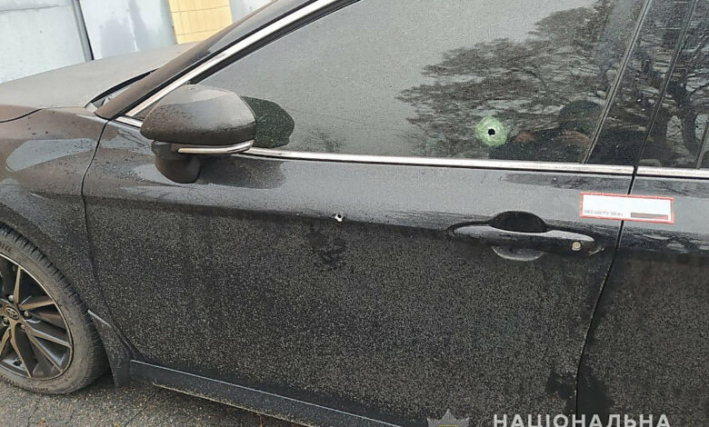 обстрелянный автомобиль