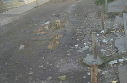 Дорога возле рынка
