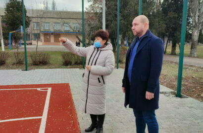 Гайду на стадионе школы №44