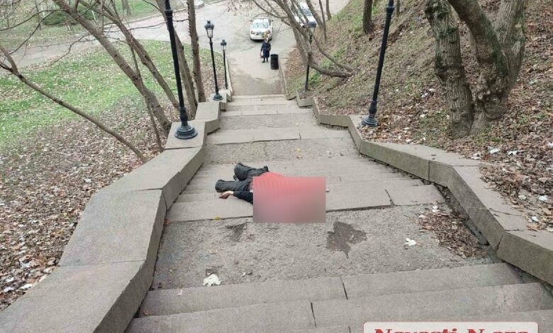 мертвый мужчина