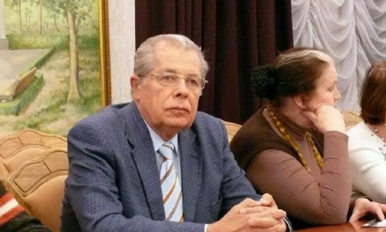 Леонид Шараев