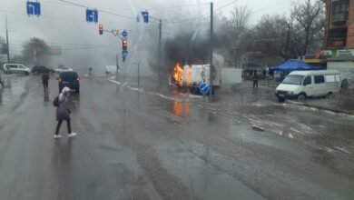 горящий микроавтобус