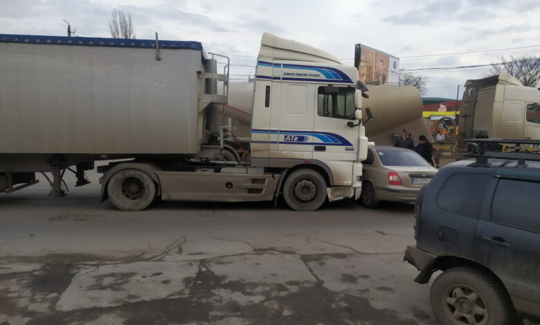 ДТП напротив рынка "Феникс" 10.12.2021