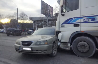 ДТП напротив рынка "Феникс" 10.12.2021