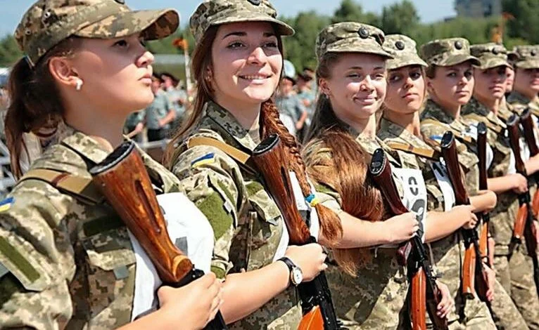 женщины-военные