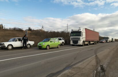Зайчевское перекрыли трассу
