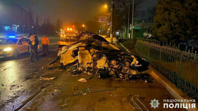 Лексус врезался в столб 10.01.2022