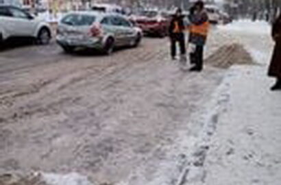 в Корабельном районе Николаева чистят дороги от снега