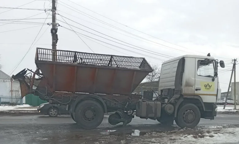 ямочный ремонт дорог в лужах