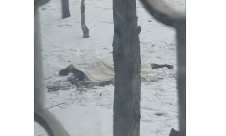 мужское тело за многоэтажкой по ул. Океановской, 40А вНиколаеве (29.01.2022)