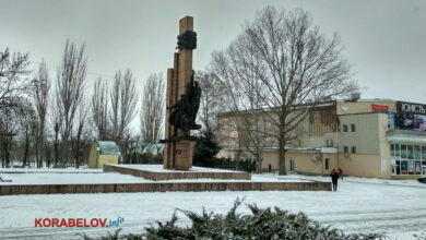 памятник Ленинскому комсомолу в Николаеве