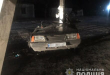 машину разорвало пополам