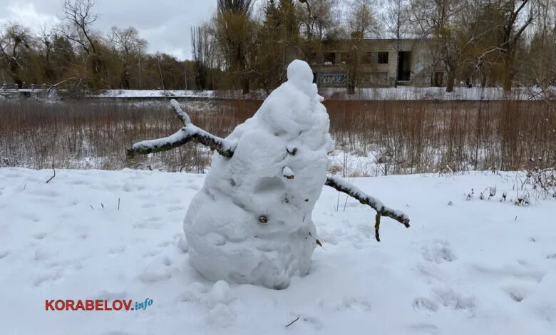 корявый снеговик
