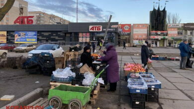февраль 2022: стихийная торговля у "АТБ" в Николаеве