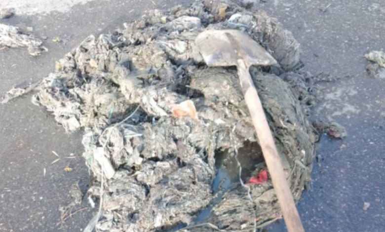 чем забивают канализацию