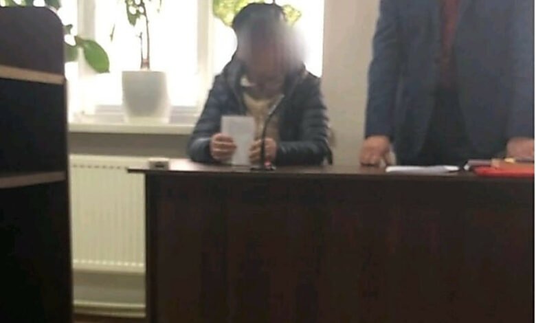 затримана зрадниця (фото прокуратури)