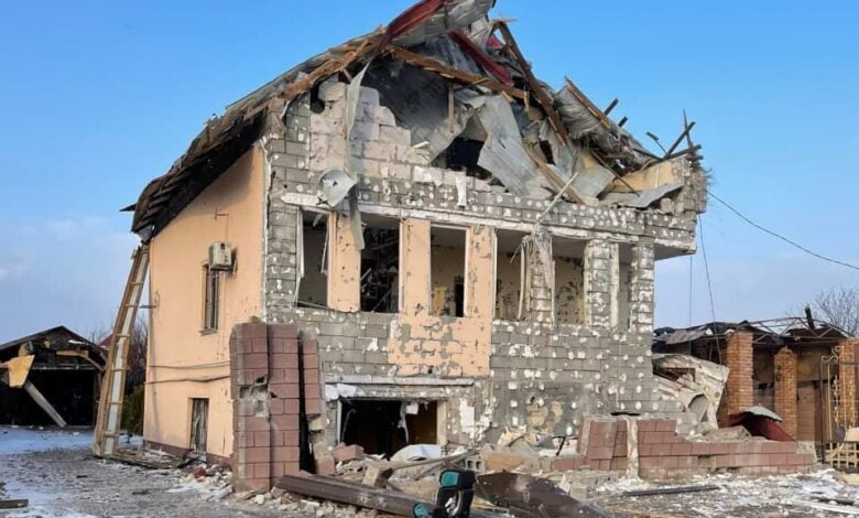 дом в мкрн Балабановка после артобстрела рф-оккупантами