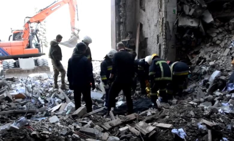 разбор завалов здания Николаевской ОВА